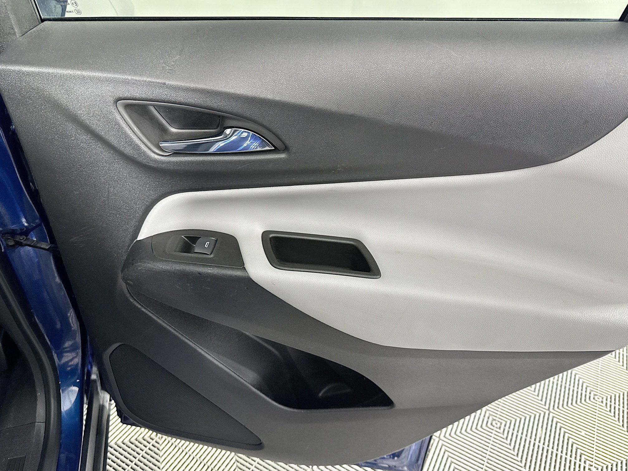 Used 2022 Chevrolet Equinox LT FWD image 47