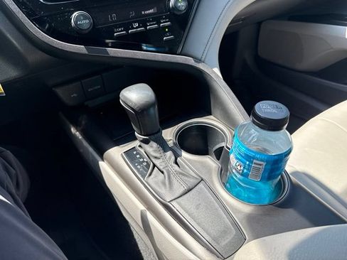 Certified 2021 Toyota Camry SE FWD image 30