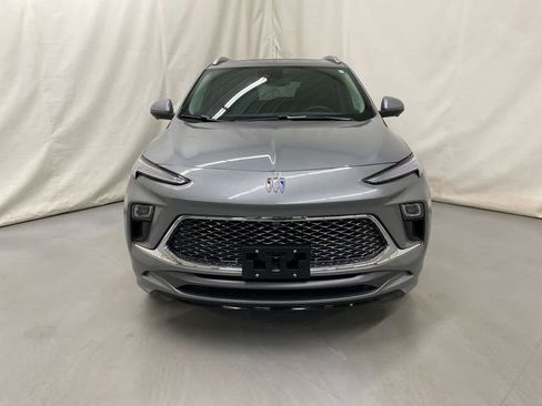 Used 2024 Buick Encore GX Avenir image 3
