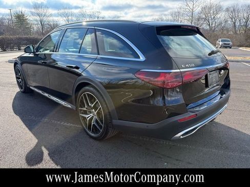 New 2026 Mercedes-Benz E 450 4MATIC All-Terrain Wagon image 9