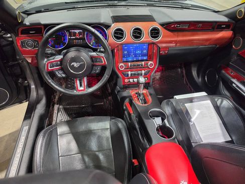 Used 2020 Ford Mustang Premium RWD image 31