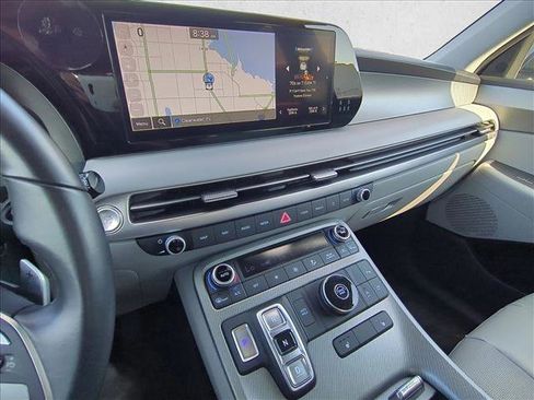 Used 2024 Hyundai Palisade SEL FWD image 15
