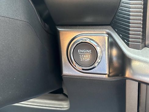 Used 2024 Ford F150 Lariat w/ Equipment Group 502A High AWD/4WD image 38