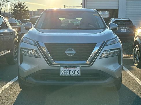 Certified 2023 Nissan Rogue SV image 5