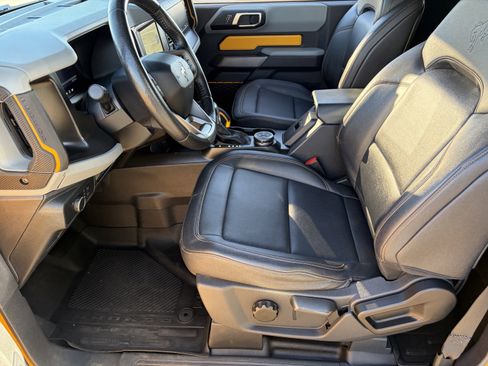 Used 2021 Ford Bronco Badlands image 19