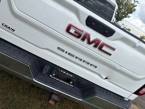 Used 2021 GMC Sierra 2500 4x4 Crew Cab w/ Convenience Package image 4