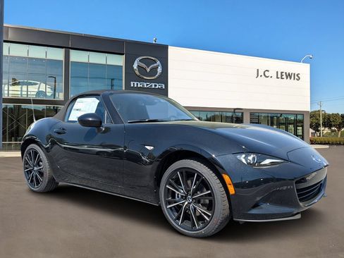 Used 2026 MAZDA MX-5 Miata Grand Touring RWD image 1