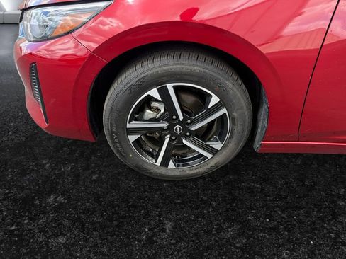 Used 2024 Nissan Sentra SV FWD image 9