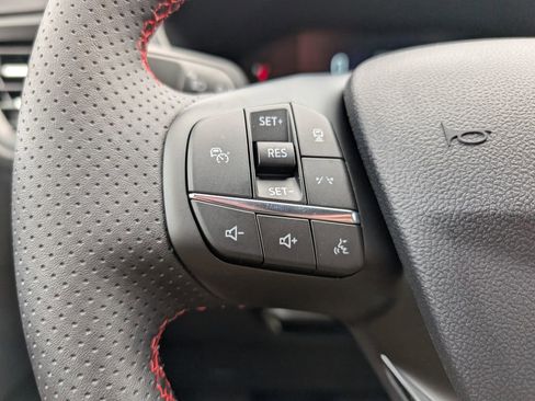 New 2026 Ford Escape ST-Line w/ Tech Pack #1 FWD image 10