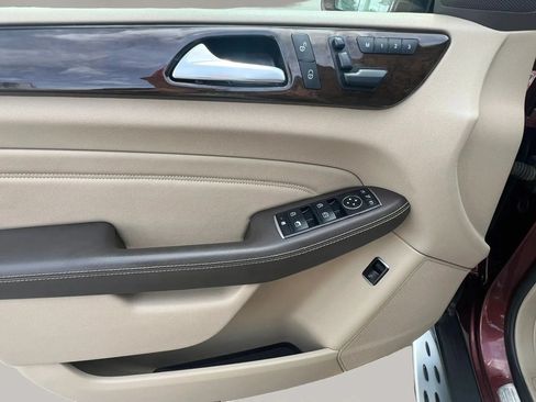 Used 2015 Mercedes-Benz ML 350 4MATIC w/ Premium 1 Package image 13