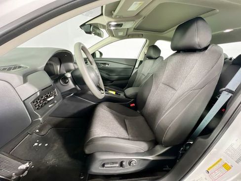 Certified 2025 Honda Accord SE image 21