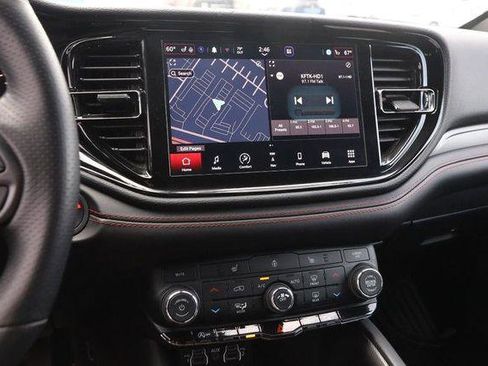 Used 2025 Dodge Durango GT image 17