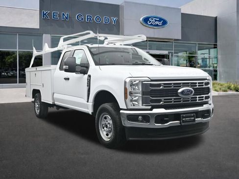 New 2026 Ford F350 XL w/ XL Chrome Package AWD/4WD image 1