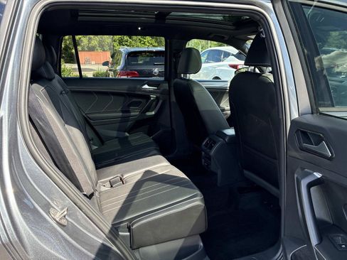 Certified 2023 Volkswagen Tiguan SE R-Line AWD/4WD image 12