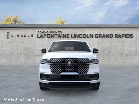 New 2026 Lincoln Navigator Reserve image 6