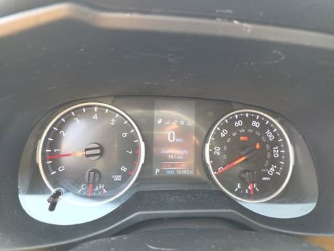 Used 2022 Toyota RAV4 LE image 18