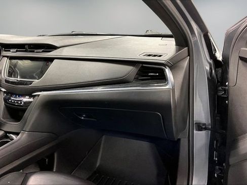 Used 2021 Cadillac XT5 Premium Luxury image 26