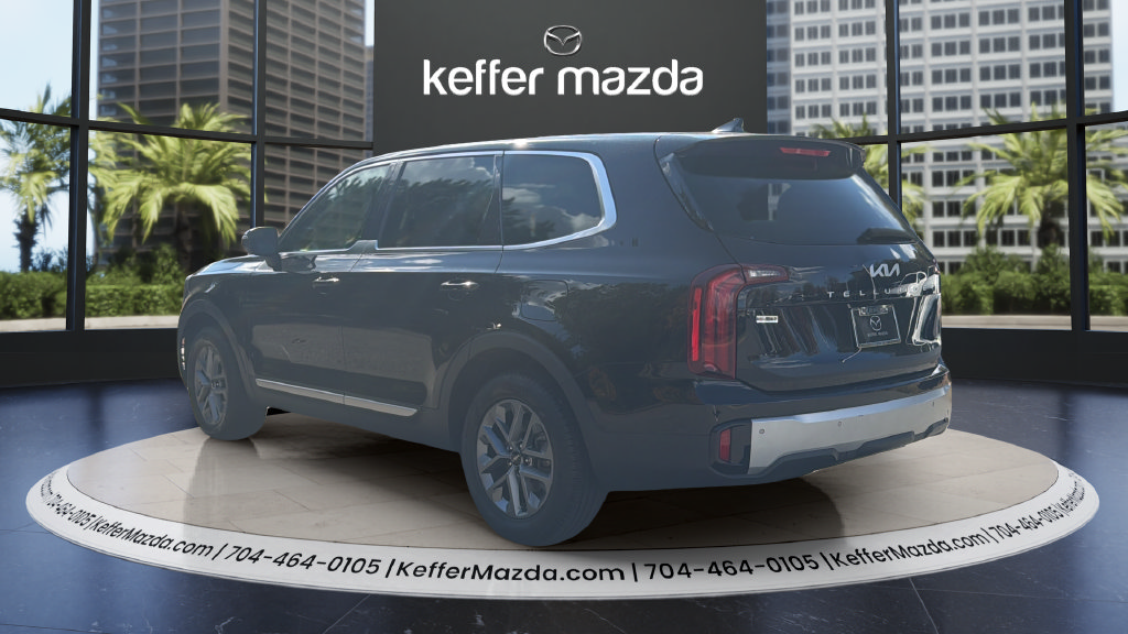 Used 2024 Kia Telluride LX FWD image 5