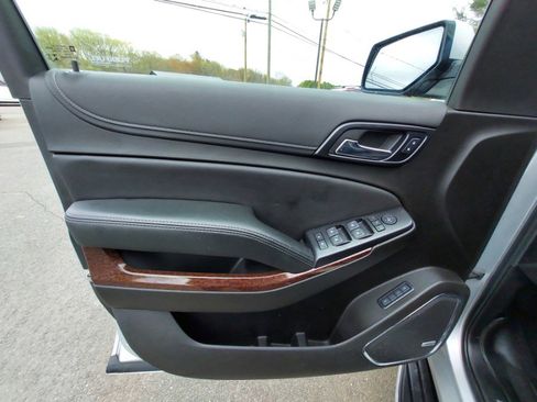 Used 2019 GMC Yukon XL SLT AWD/4WD image 8