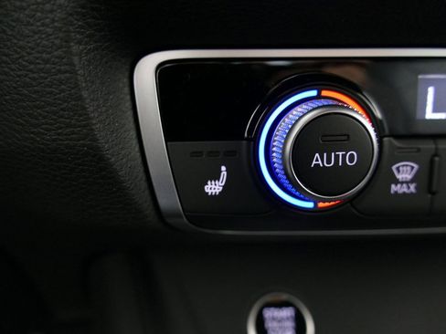 New 2025 Audi Q3 2.0T Premium Plus image 21