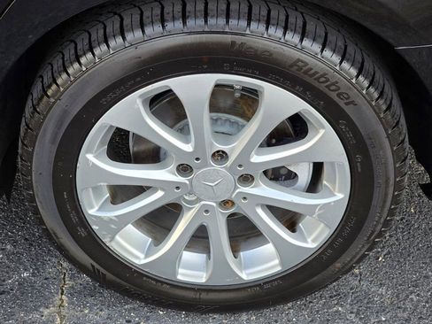 Used 2017 Mercedes-Benz E 300 image 33