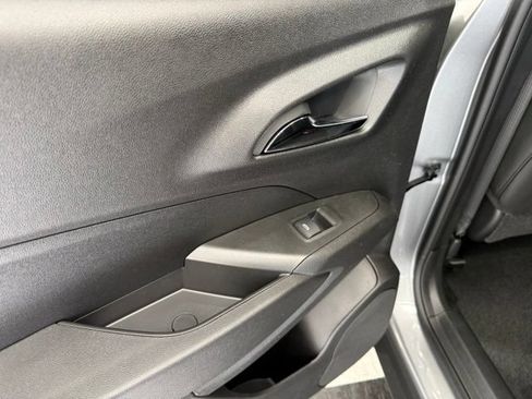 New 2026 Chevrolet Trax RS w/ Driver Confidence Package FWD image 18