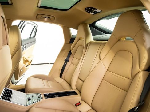Certified 2023 Porsche Panamera 4 image 22