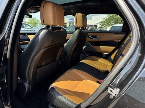 Used 2019 Land Rover Range Rover Velar R-Dynamic SE AWD/4WD image 21