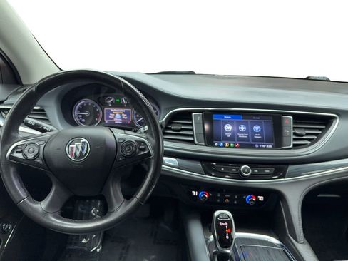 Used 2021 Buick Enclave Essence w/ Sport Touring Edition image 12