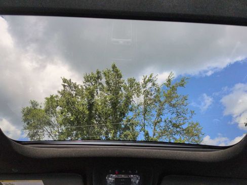 New 2026 Mercedes-Benz GLB 250 4MATIC image 23