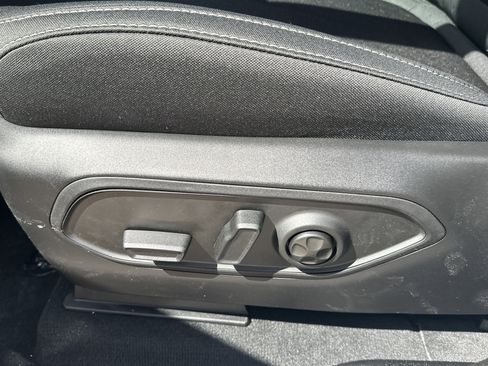 New 2026 Jeep Grand Cherokee L Laredo RWD image 20
