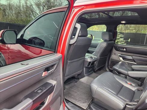 Used 2024 Toyota Sequoia Platinum image 27