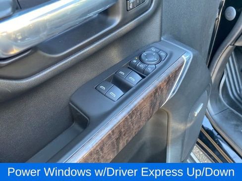 Used 2021 GMC Sierra 2500 Denali w/ Denali Black Diamond Edition image 19