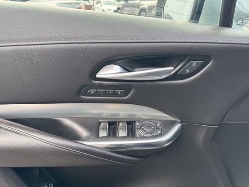 Used 2023 Cadillac XT4 Premium Luxury image 11
