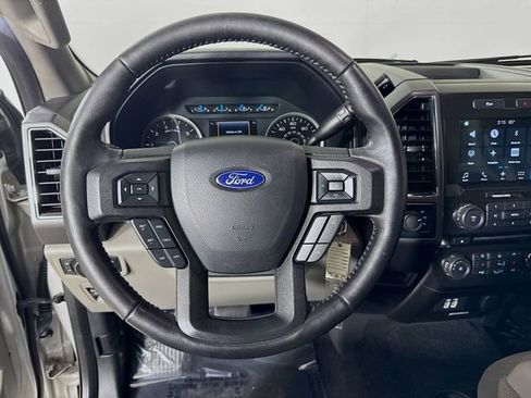 Used 2017 Ford F150 XLT w/ Equipment Group 302A Luxury AWD/4WD image 12