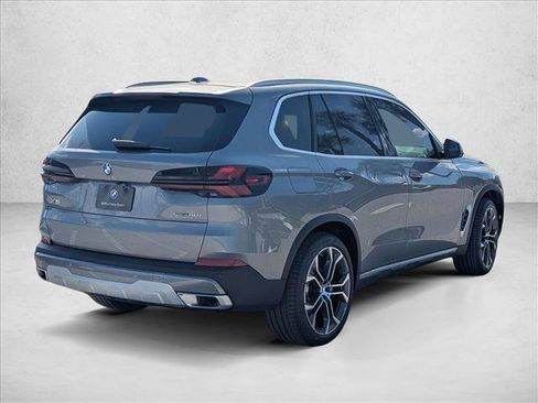 Used 2026 BMW X5 sDrive40i w/ Climate Comfort Package RWD image 2