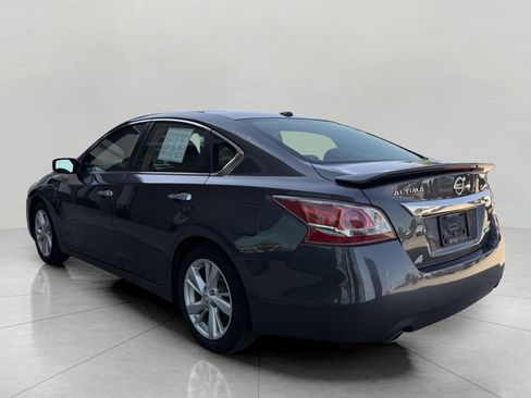 Used 2013 Nissan Altima 2.5 SV FWD image 10