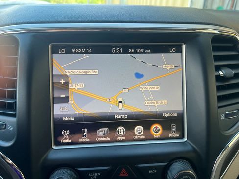 Used 2015 Jeep Grand Cherokee Limited w/ Trailer Tow Group IV RWD image 12