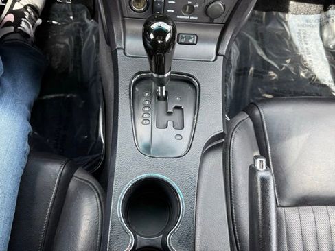 Used 2005 Ford Thunderbird RWD image 27