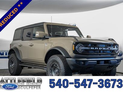 New 2025 Ford Bronco Outer Banks w/ Sasquatch Package
