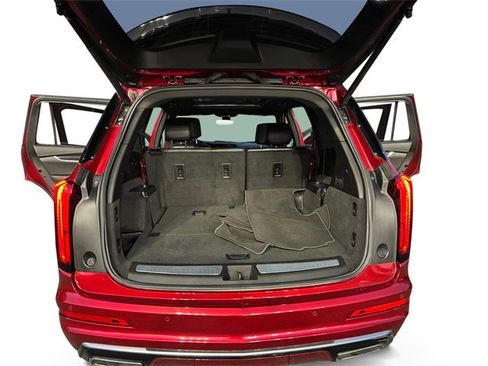 Used 2020 Cadillac XT6 Premium Luxury w/ LPO, Floor Liner Package image 19