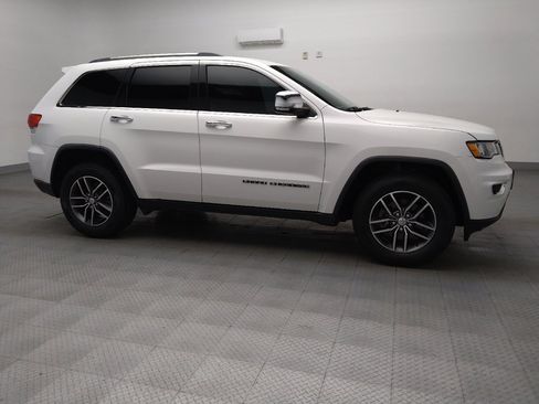 Used 2018 Jeep Grand Cherokee Limited image 11