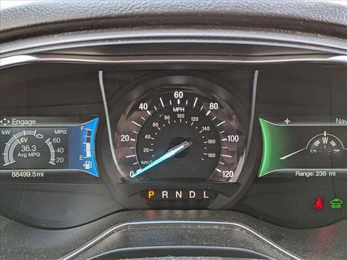 Used 2019 Ford Fusion SE image 10