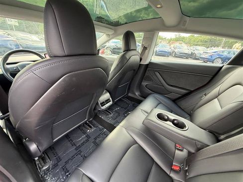 Used 2018 Tesla Model 3 Long Range RWD image 12