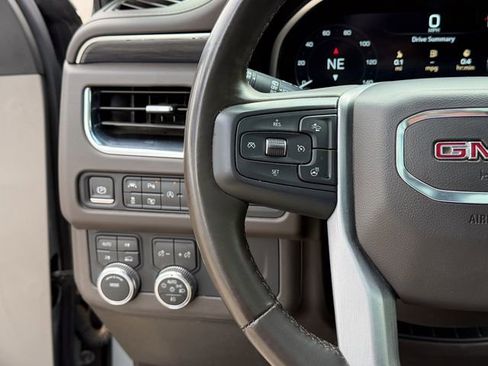 Used 2023 GMC Yukon SLT w/ SLT Premium Package AWD/4WD image 12