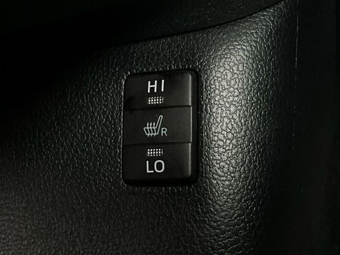 Used 2017 Toyota Prius Four w/ Premium Convenience Package image 24