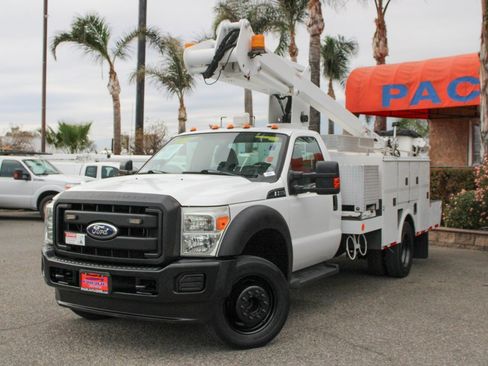 Used 2012 Ford F550 2WD Regular Cab Super Duty w/ PWR Equipment Group image 4