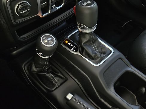 New 2026 Jeep Wrangler Unlimited Sahara AWD/4WD image 21