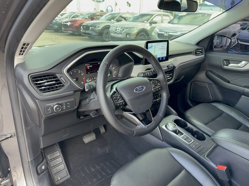 Certified 2022 Ford Escape SEL image 11