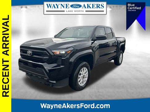 Used 2025 Toyota Tacoma SR RWD image 1